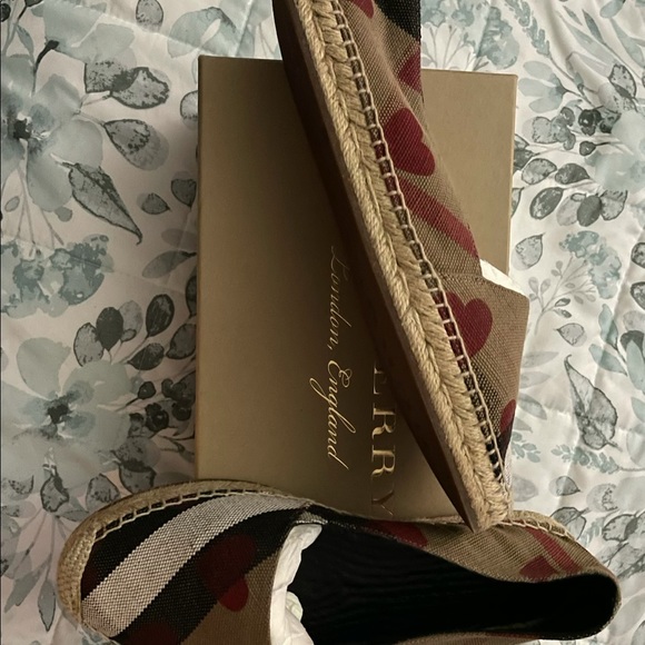 Burberry Women's Icon Stripe Espadrille Flats - Picture 2 of 3